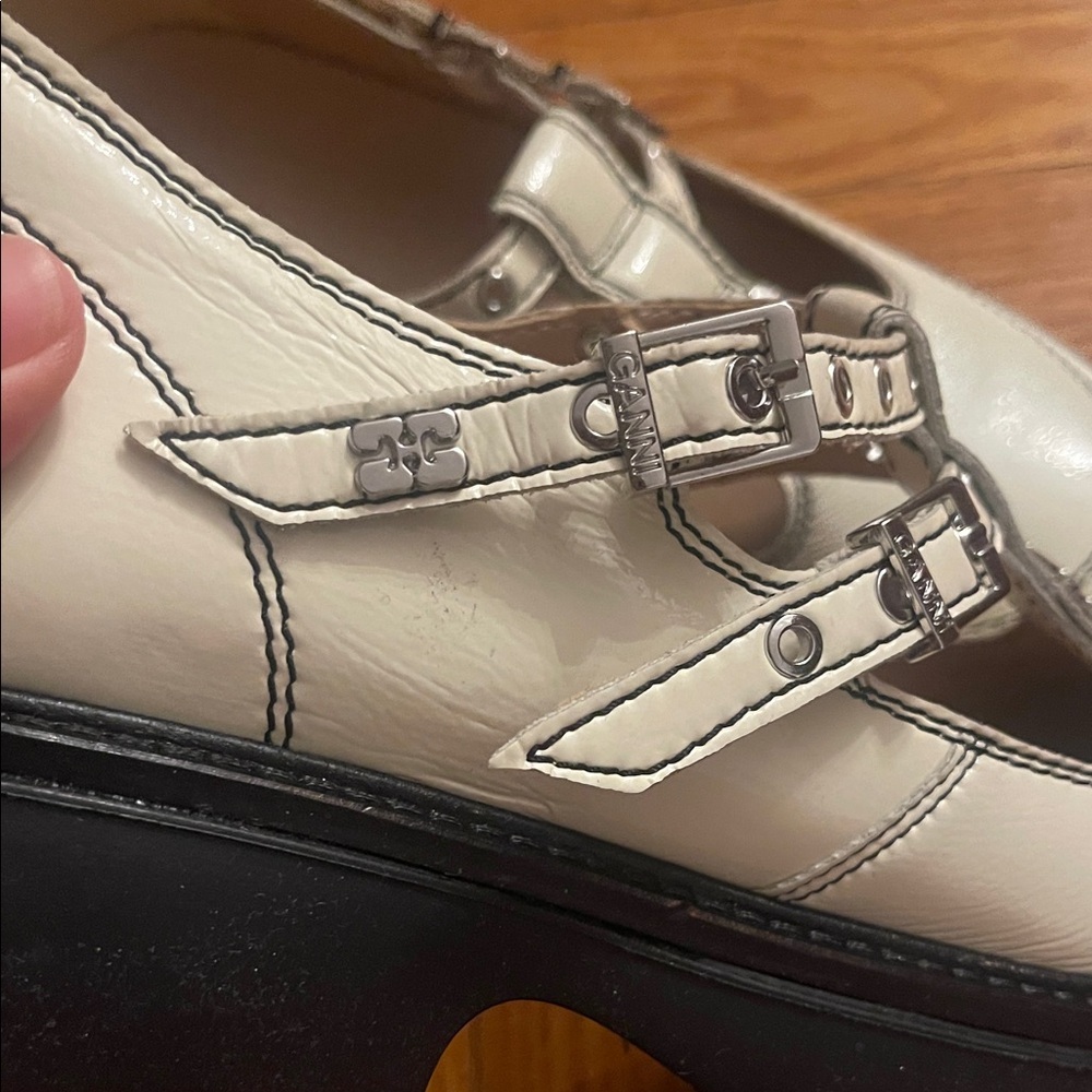 NEW Ganni Everyday Butterfly White Ivory Patent Leather Mary Jane Flats - Picture 7 of 13